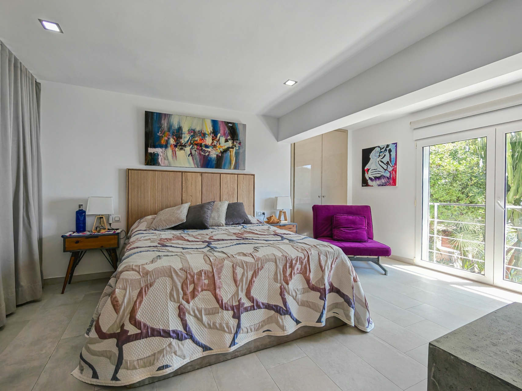 Villa a la venta totalmente reformada con vistas panoramicas al Mar en Las Rotas, Denia