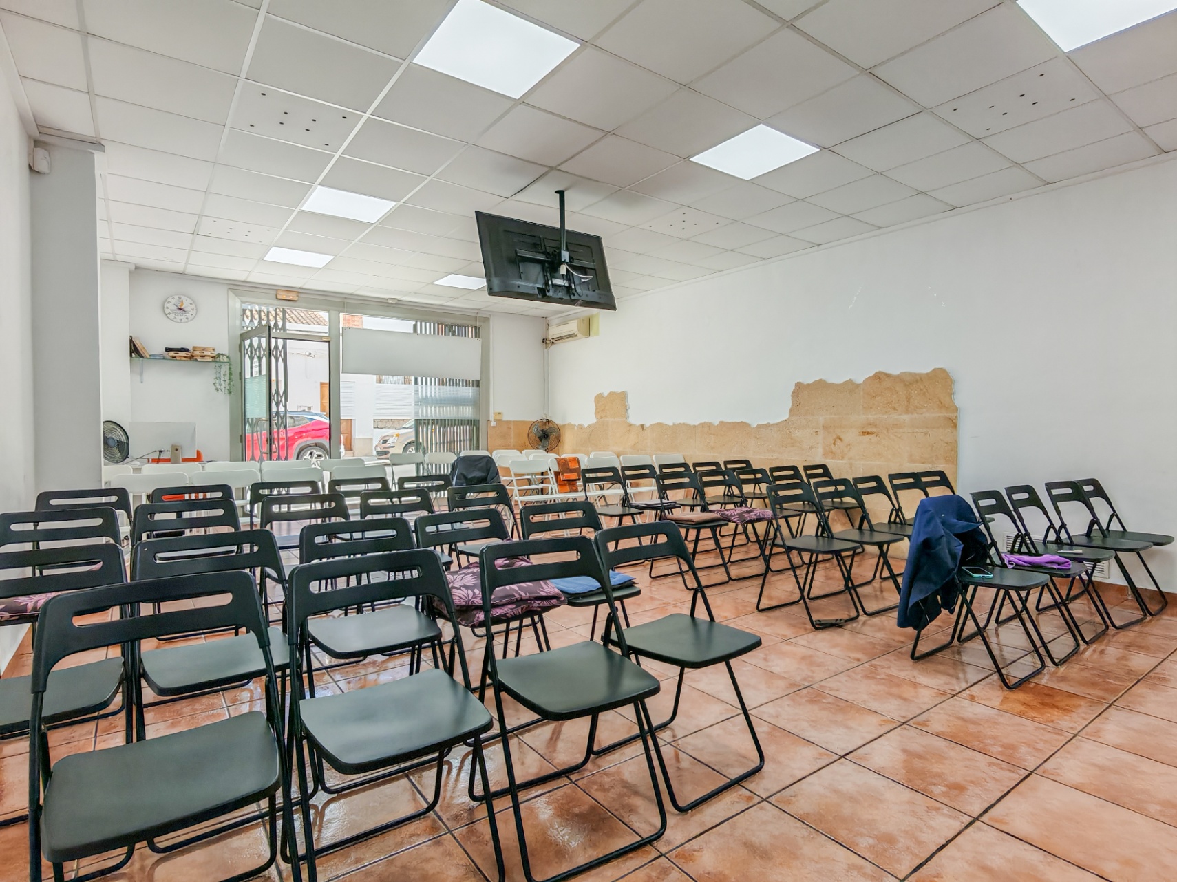 Local comercial con posibilidad de vivienda