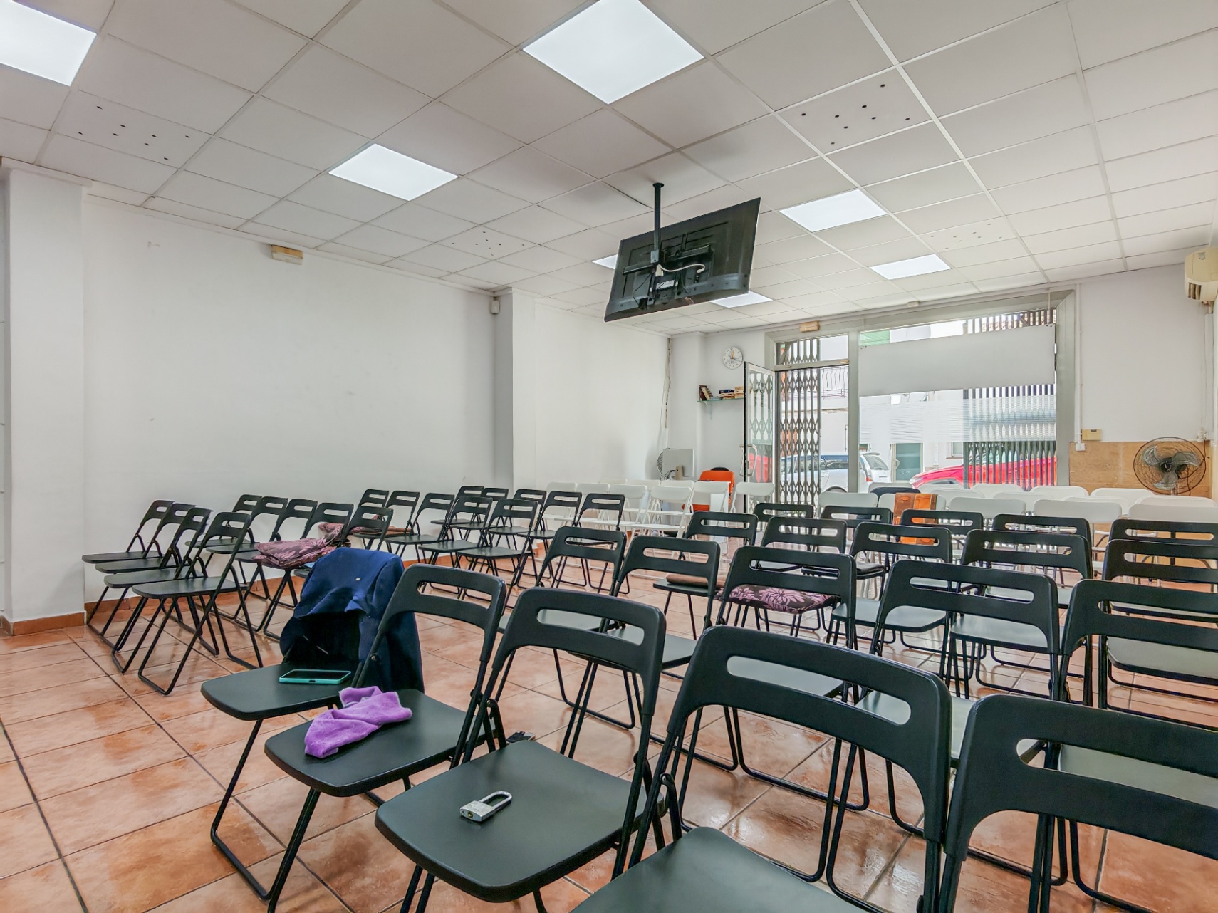 Local comercial con posibilidad de vivienda
