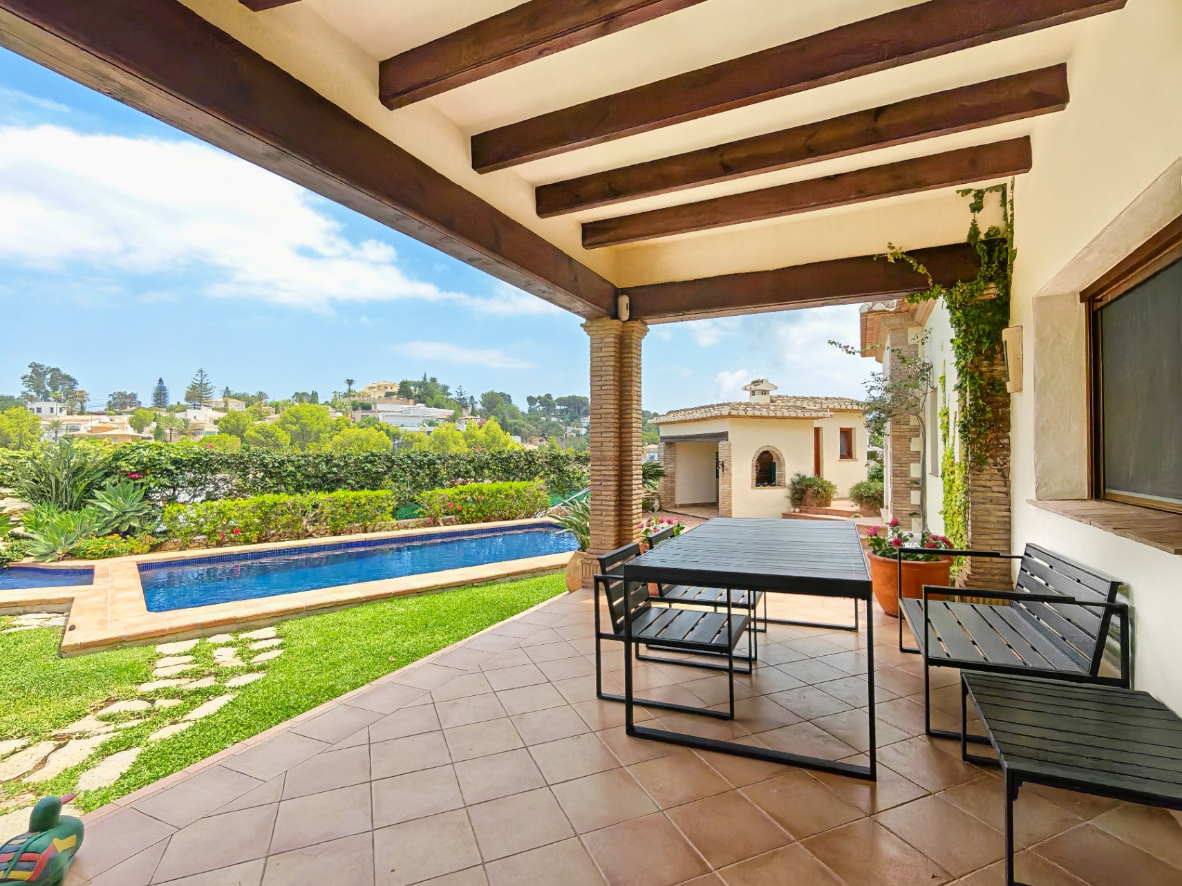Villa zum Verkauf, alles auf einer Etage, in einer sehr gefragten Gegend von Denia.