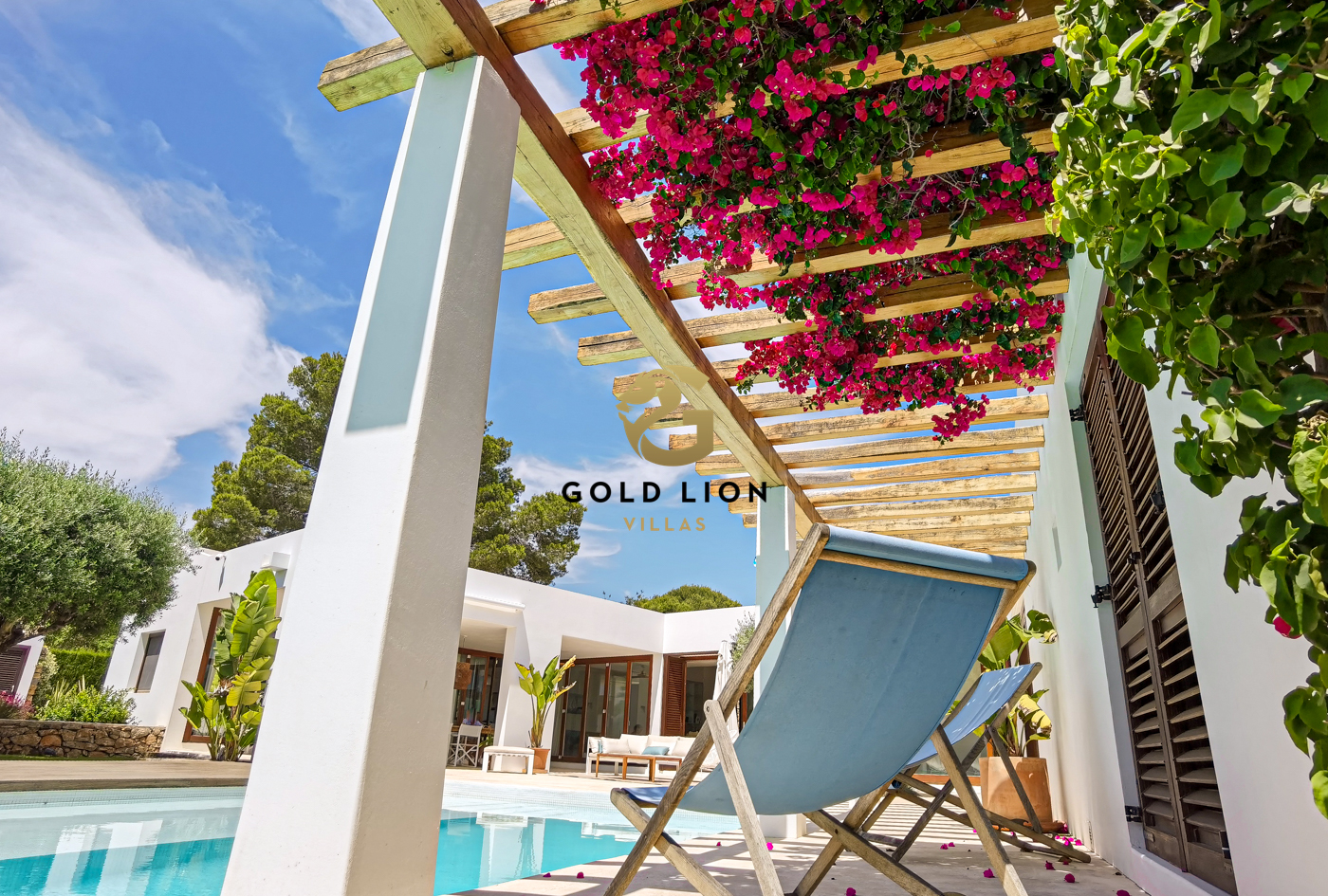 Ibizan Mediterranean luxury villa for sale in Las Rotas, Denia