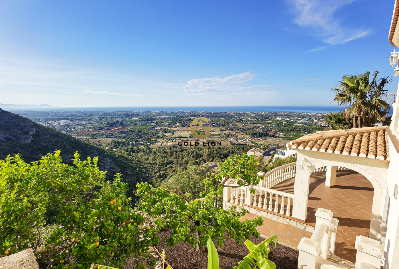 Exklusive Villa zum Verkauf mit herrlichem Panoramablick auf das Meer und die Stadt Dénia